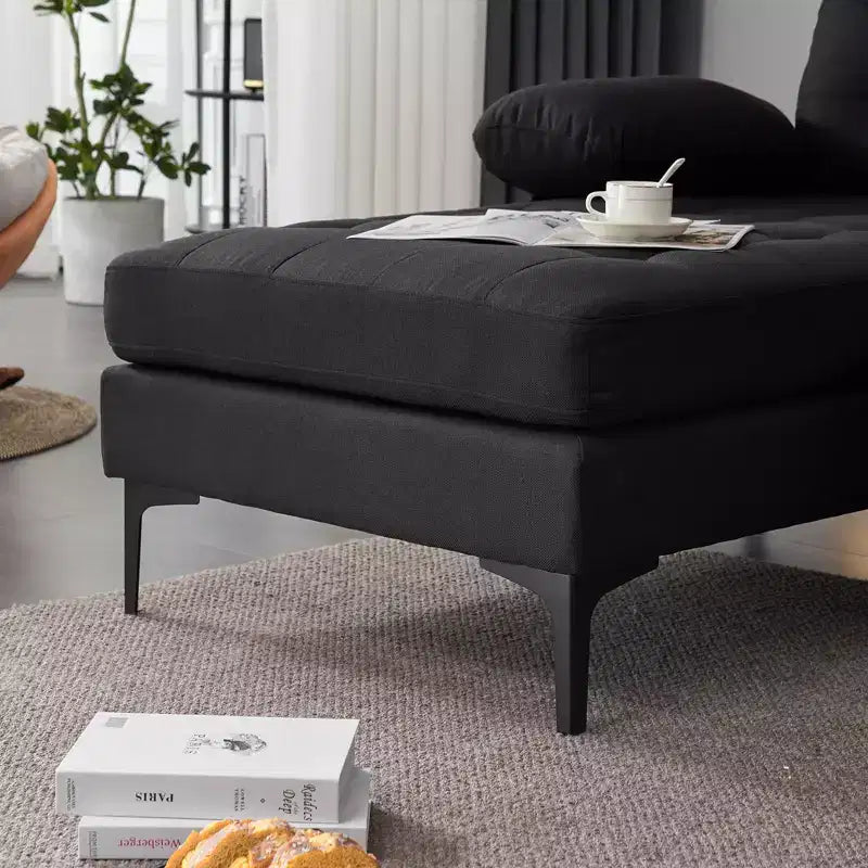 Canapé 4 places en U touffeté gris avec accoudoirs et surmatelas, largeur 110 po