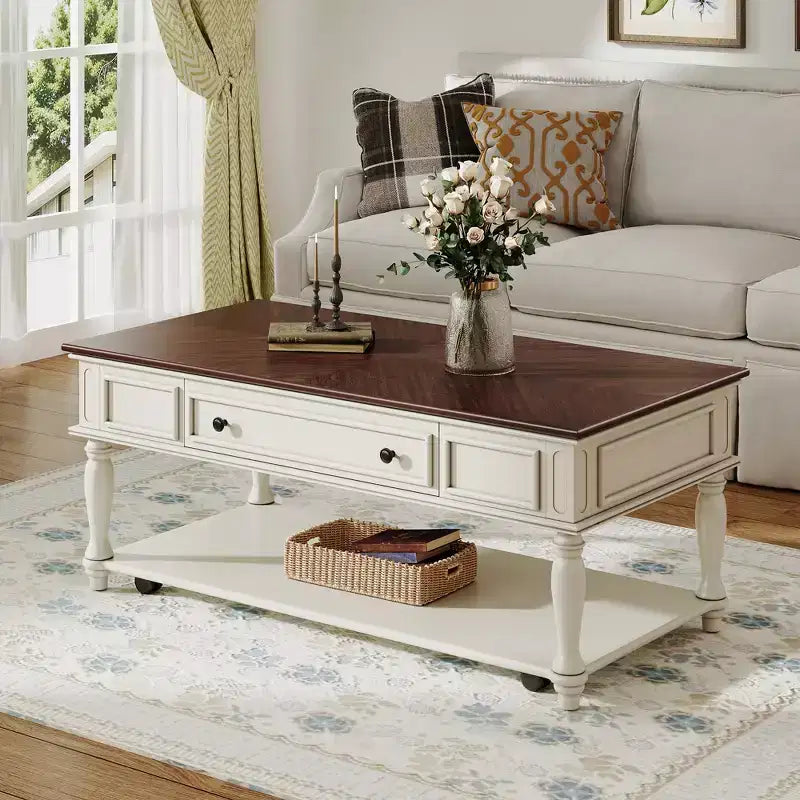 Table basse rétro en bois d'hévéa avec un tiroir, une étagère et des roulettes verrouillables