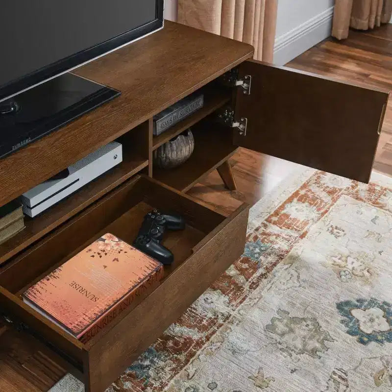 Meuble TV cannelé pour téléviseurs de 50 à 65 pouces, meuble de divertissement style Mid-Century Modern avec 2 portes, tiroir et pieds en bois massif.