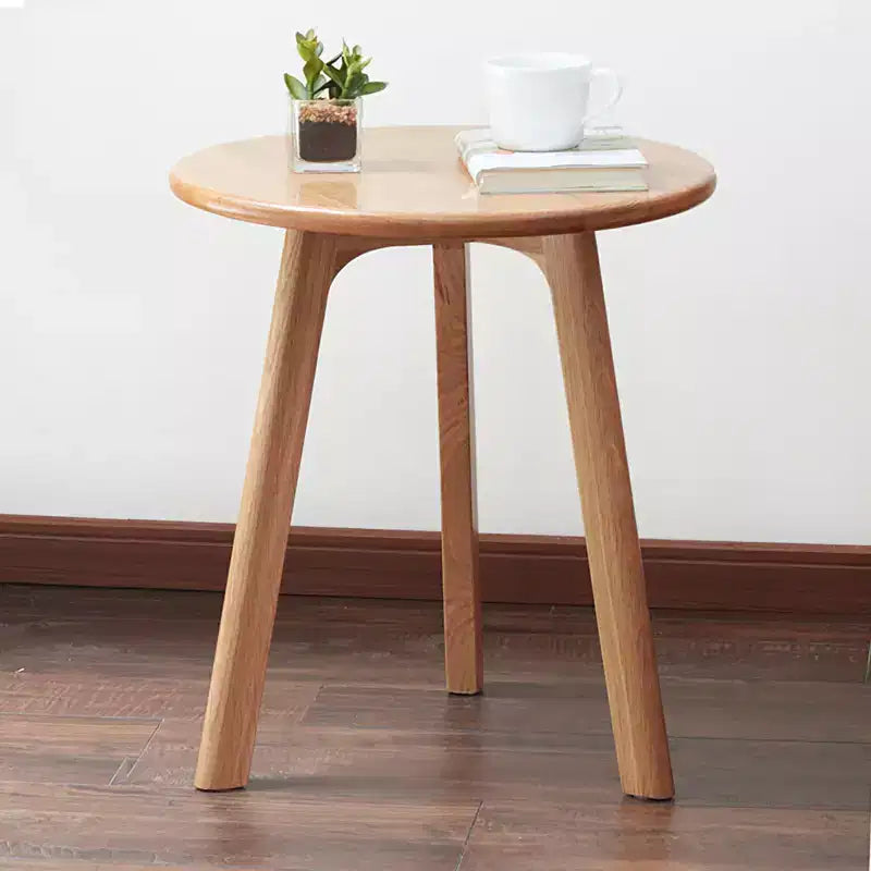 Table d'appoint ronde en bois avec patins antidérapants respectueux des sols, bout de canapé avec structure robuste à trois pieds, table de canapé pour salon