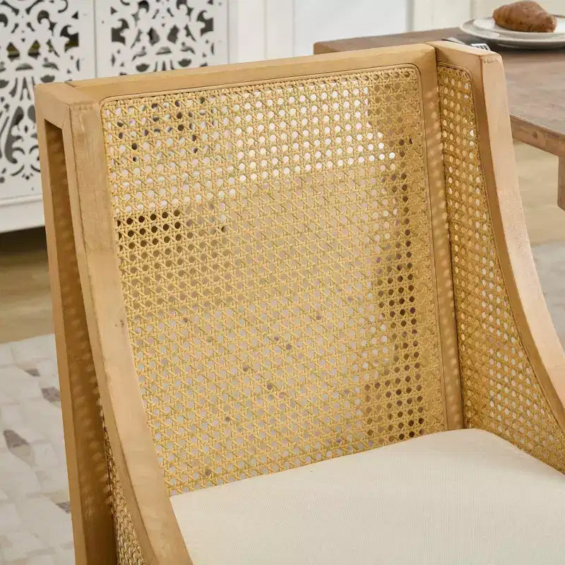 Chaise de salle à manger en rotin - Structure en bois massif, accoudoirs décoratifs, assise en lin, style rustique, finition naturelle, emballage individuel